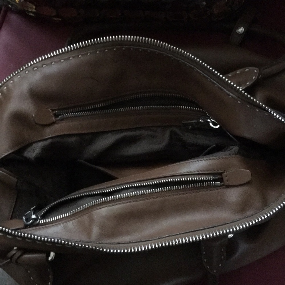 Prada leather purse - Picture 3 of 7